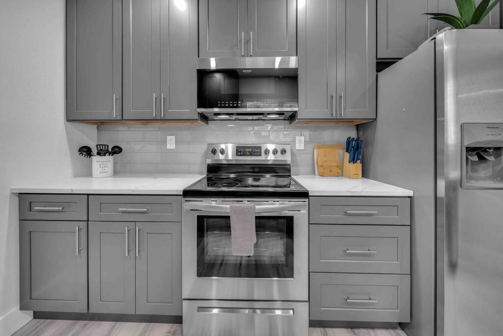 Sweet Escape 5 Br/2Ba Min From Airport And Beach Форт-Лодердейл Экстерьер фото